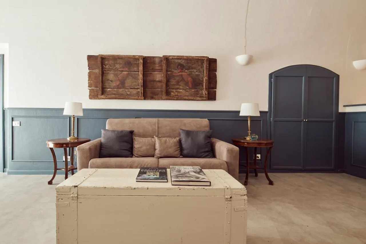 L' Hôtellerie Easy Suites Palermo 2*,  Itália