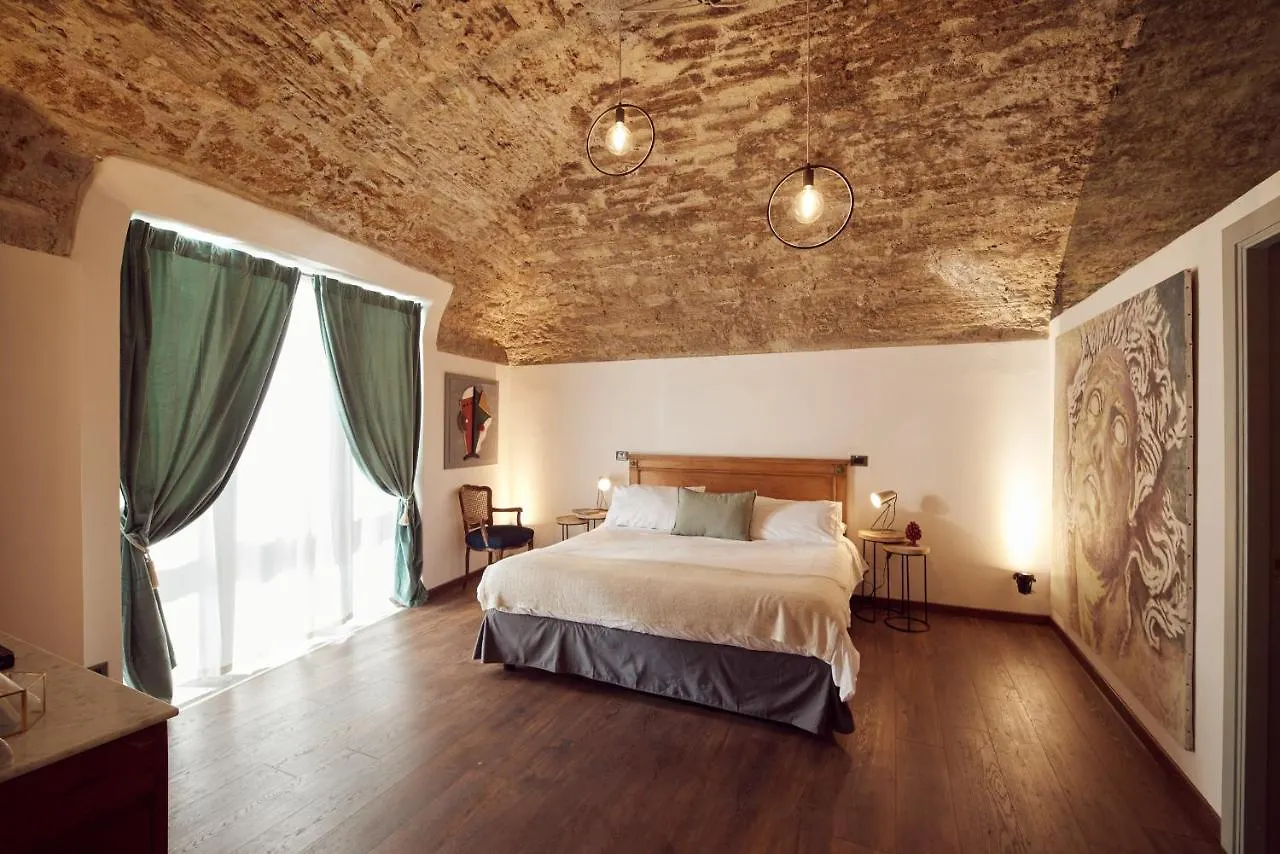 L' Hôtellerie Easy Suites Palermo 2*,
