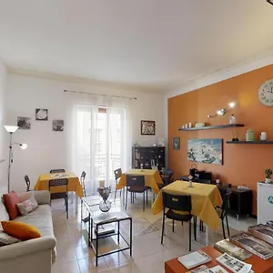 Dietro Il Politeama Bed & Breakfast
