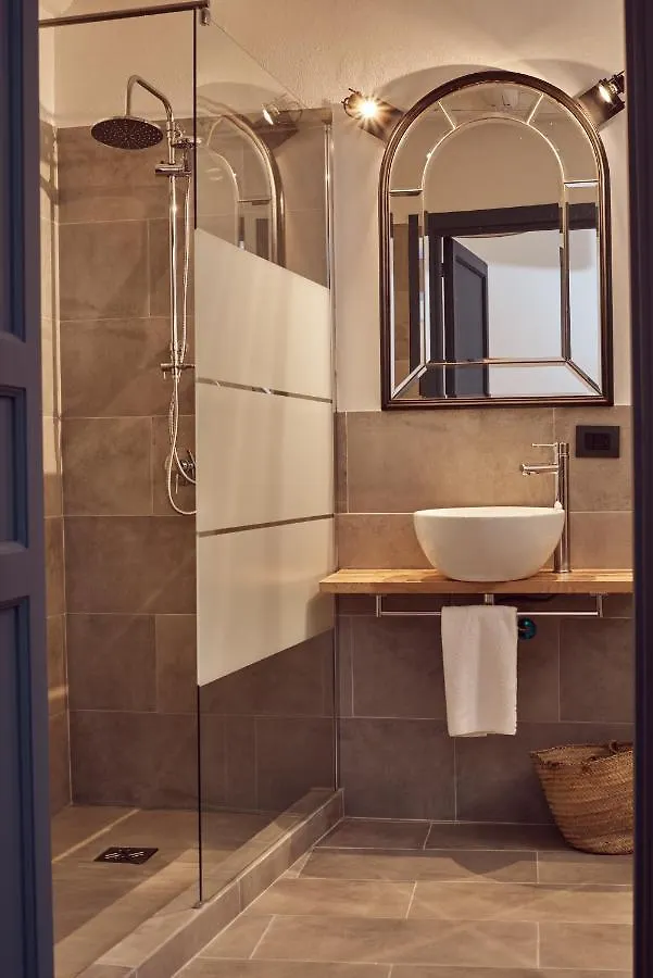 L' Hotellerie Easy Suites Palermo Bed & Breakfast