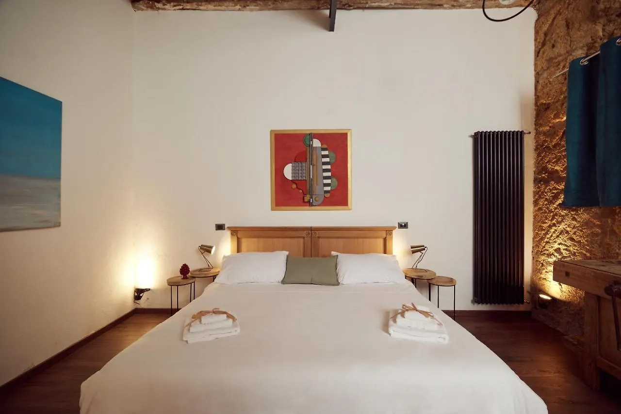 ** Oda ve Kahvaltı L' Hotellerie Easy Suites Palermo İtalya