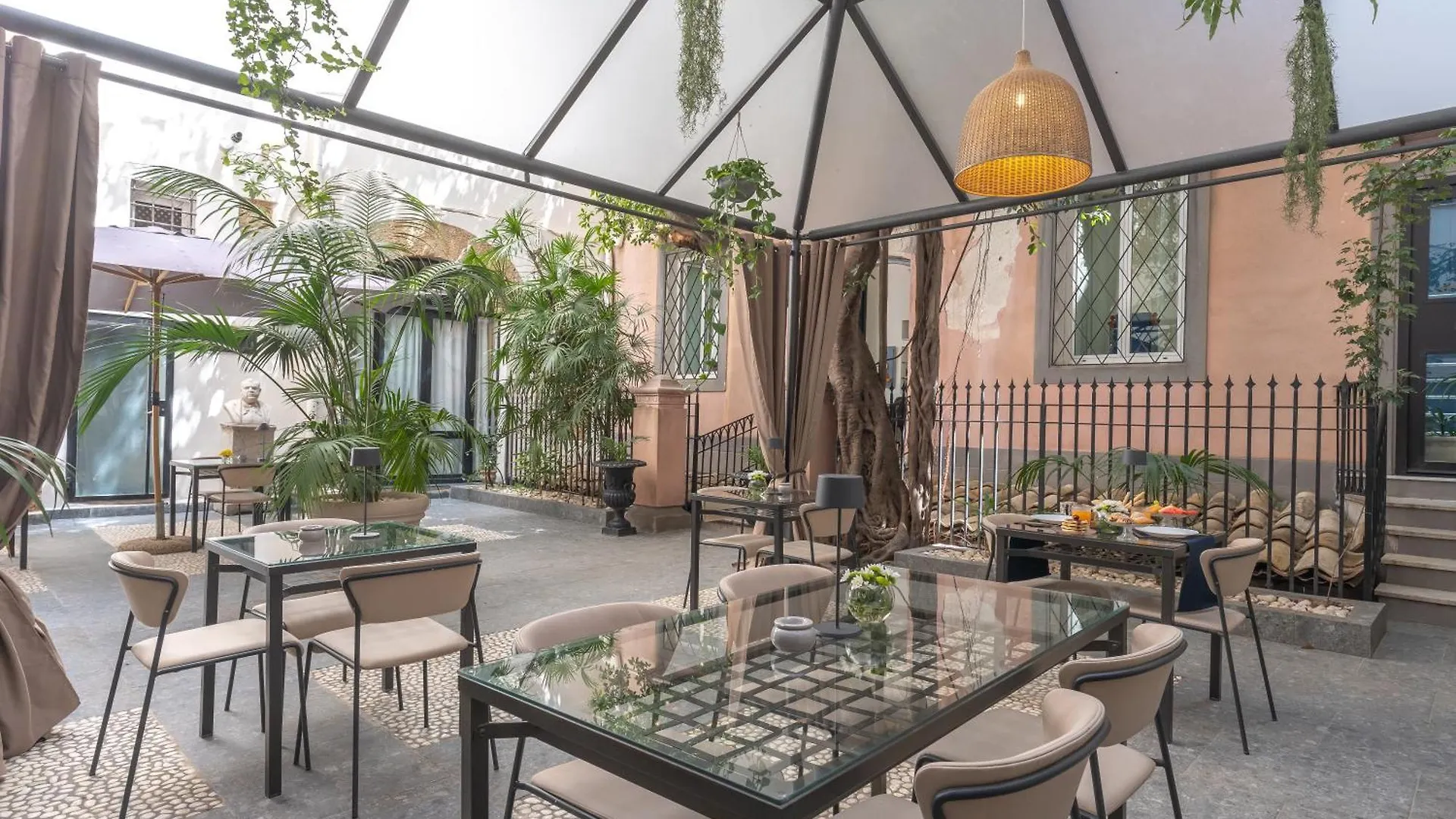 L' Hotellerie Easy Suites Palermo 2*,  İtalya